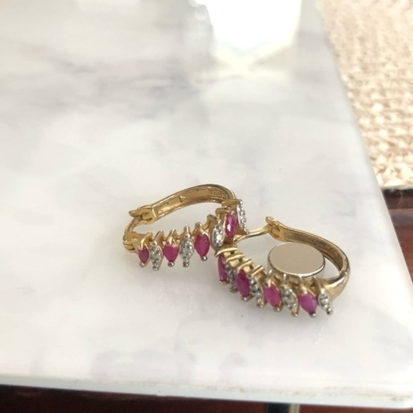 Stamped R 925 China Hoop Earrings - Picture 1 of 8